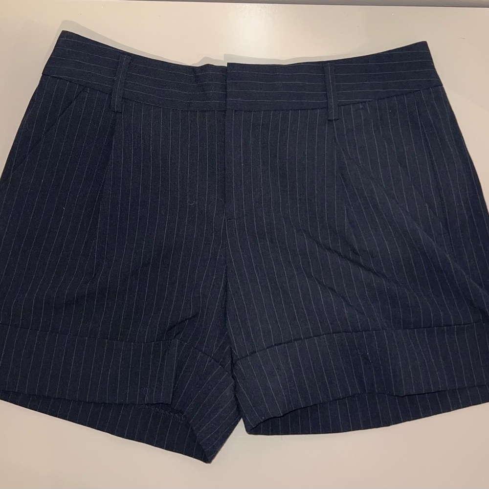 Women's Gap Navy Pinstripe Shorts